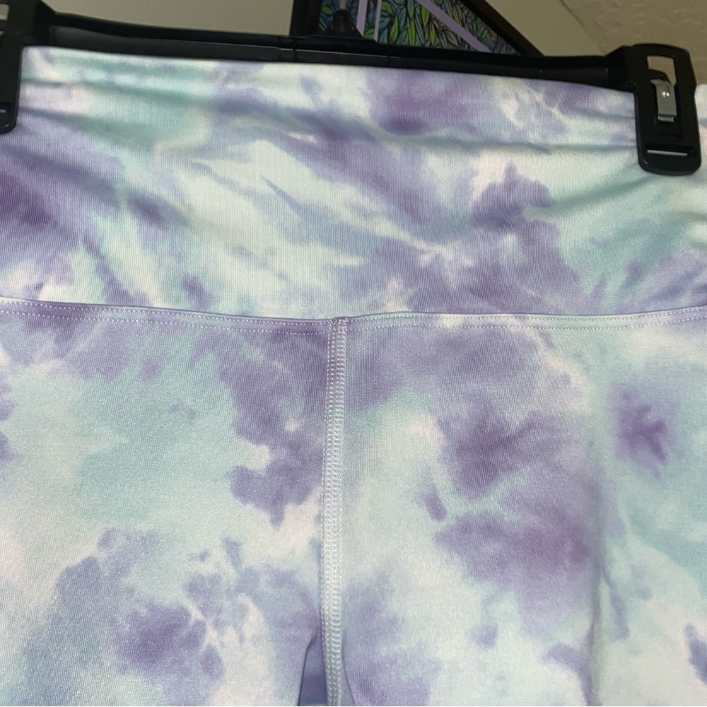 PINK Victoria's Secret Tie-Dye Bike Shorts Purple White - Picture 4 of 9